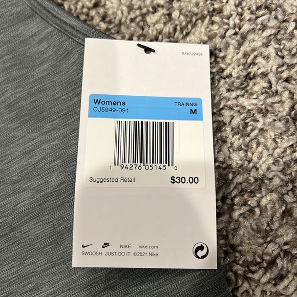 Nike Women’s Sports Bra - Picture 2 of 4